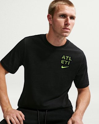 Atlético Madrid Men's Nike Soccer T-Shirt. Nike.com